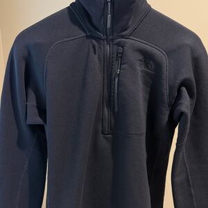 The North Face Women’s Black Half-Zip Fleece Pullover